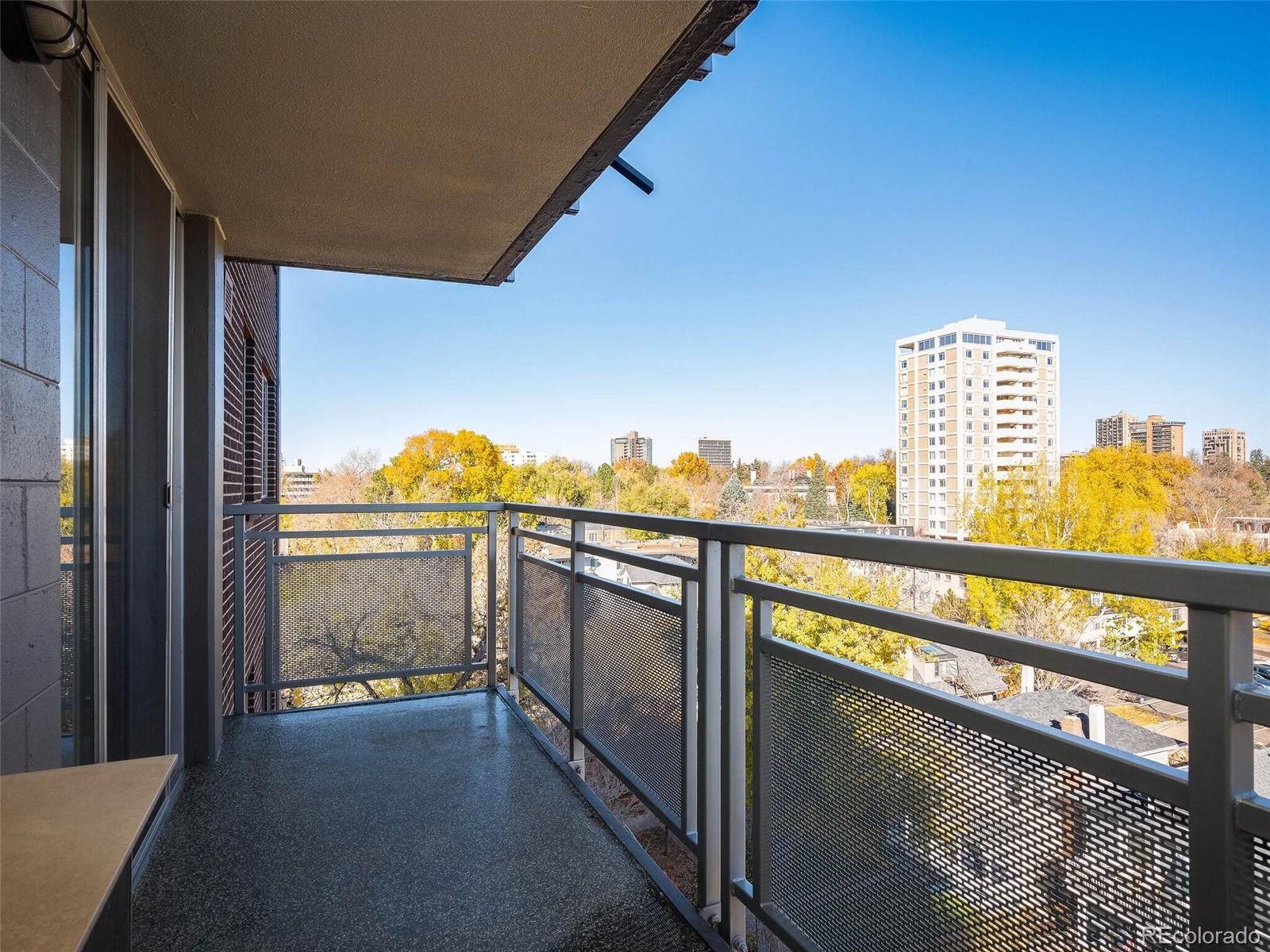 909 N Lafayette Street Unit: 802