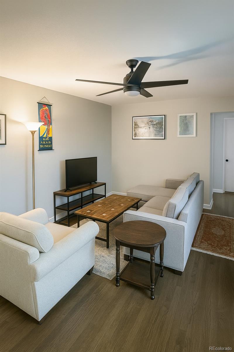 2910-2912 S Delaware Street