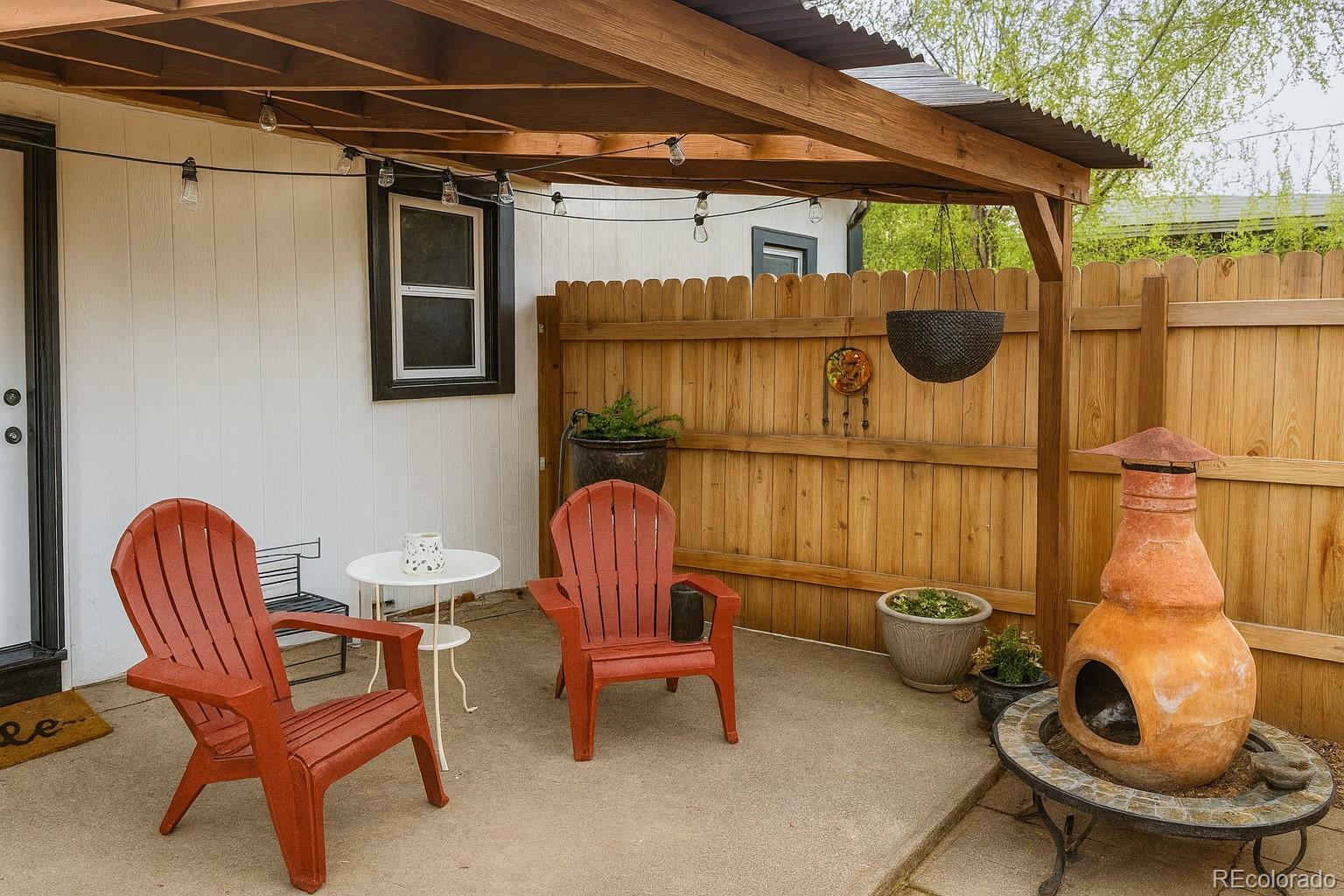 2910-2912 S Delaware Street