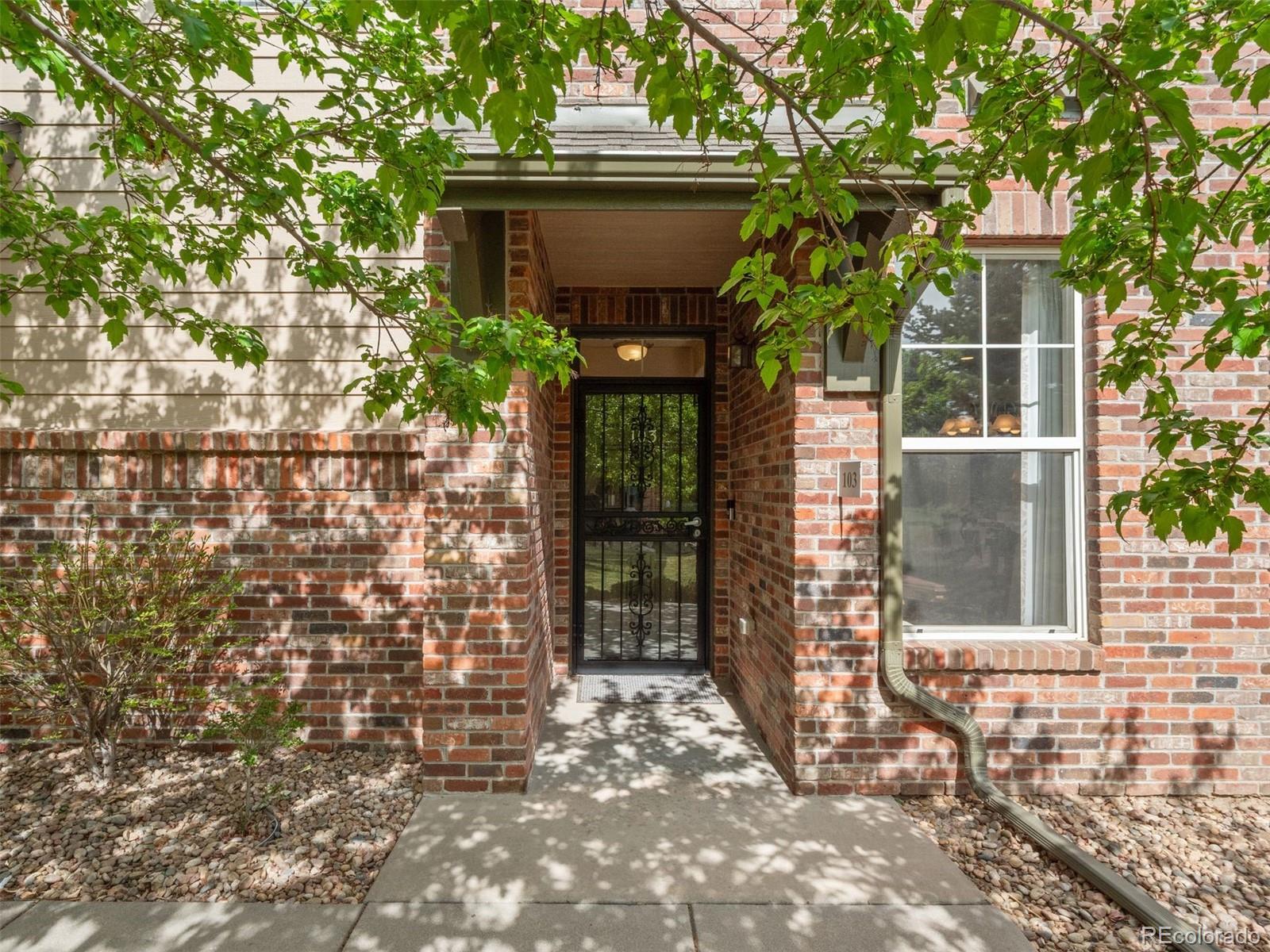 2240 S Vaughn Way Unit: 103