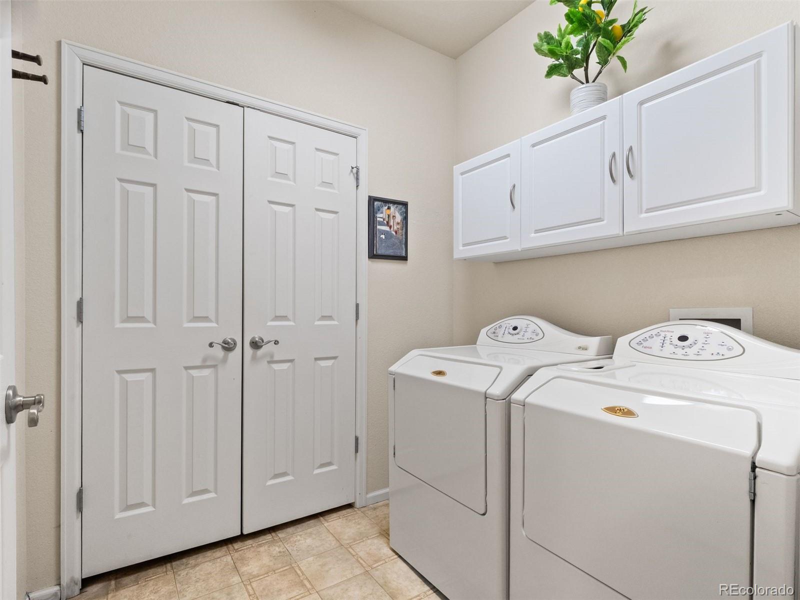 2240 S Vaughn Way Unit: 103