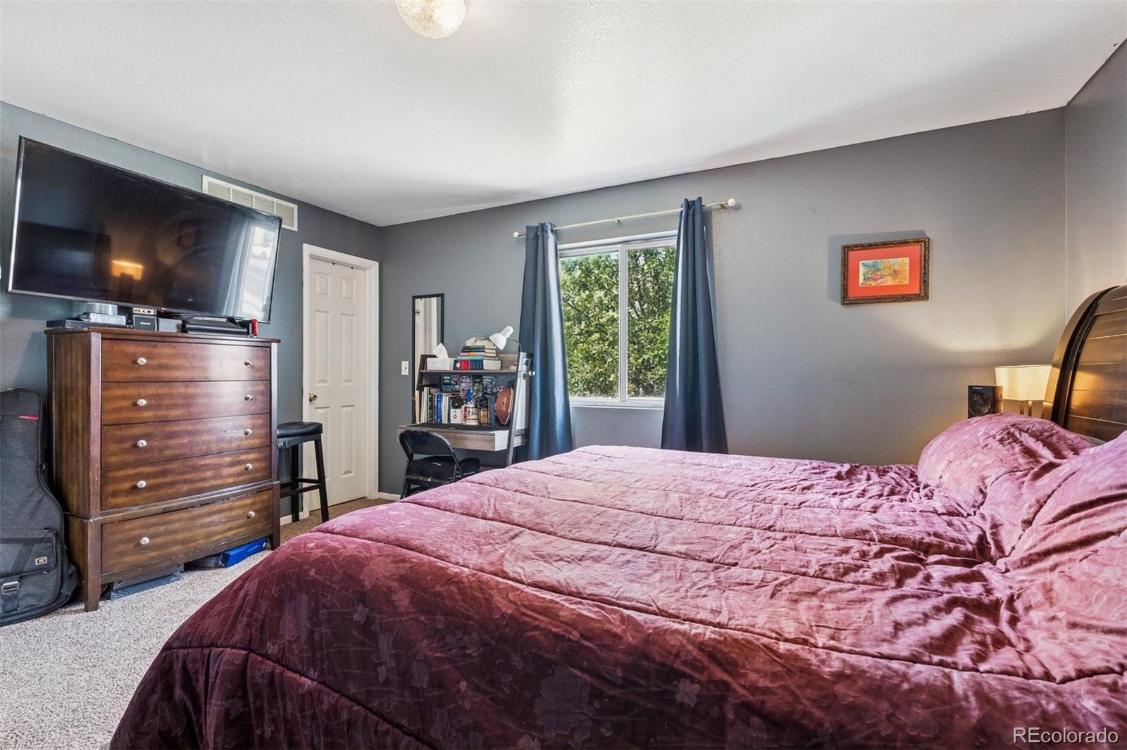 3820 Riverside Parkway