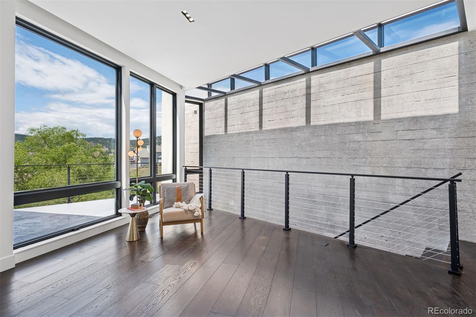 545 Strada Rossa Road