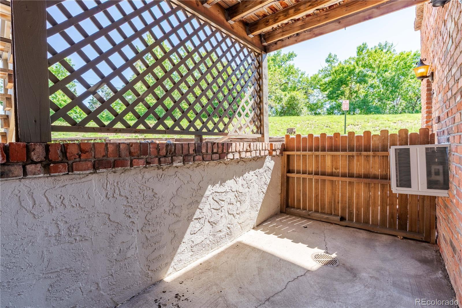 2700 S Holly Street Unit: 115