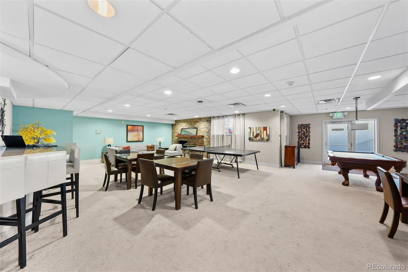 2 Adams Street Unit: 806