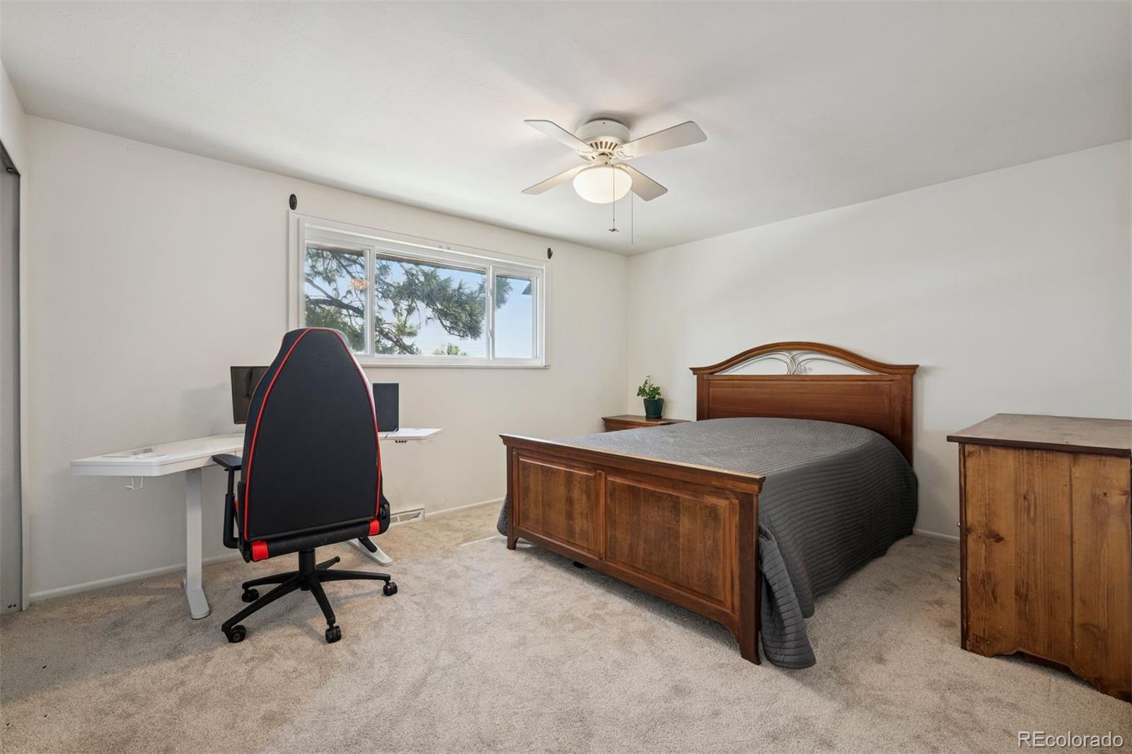 4808 E Hinsdale Place