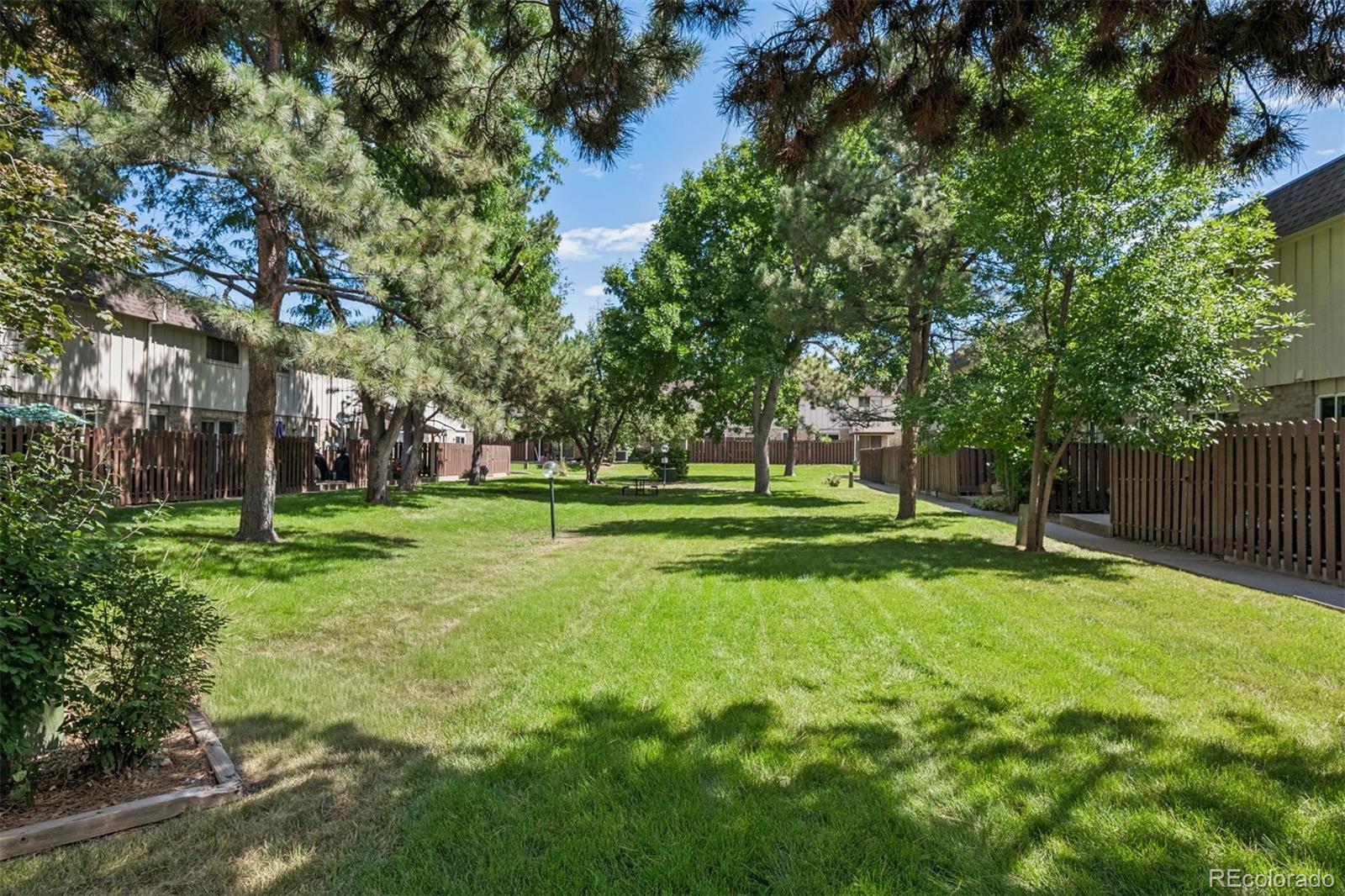 4808 E Hinsdale Place