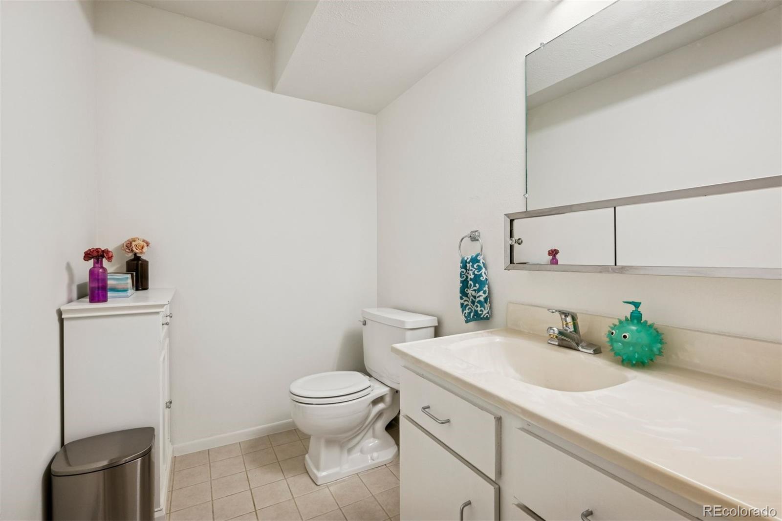 4808 E Hinsdale Place