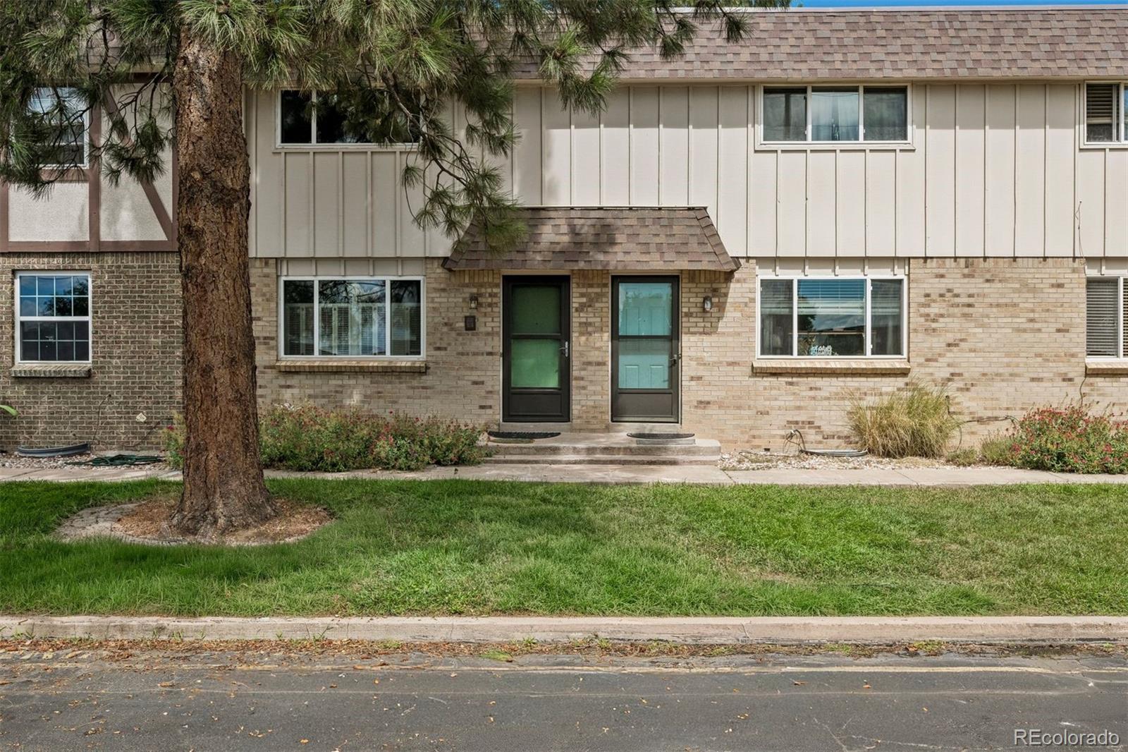 4808 E Hinsdale Place