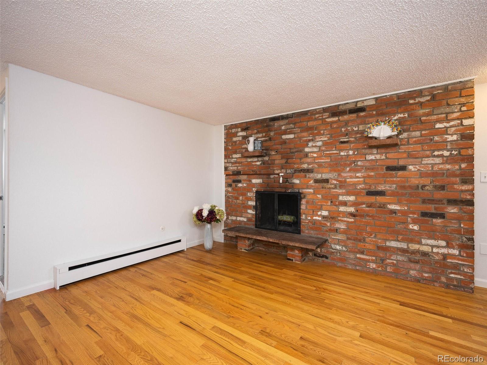 155 S Pennsylvania Street Unit: 101