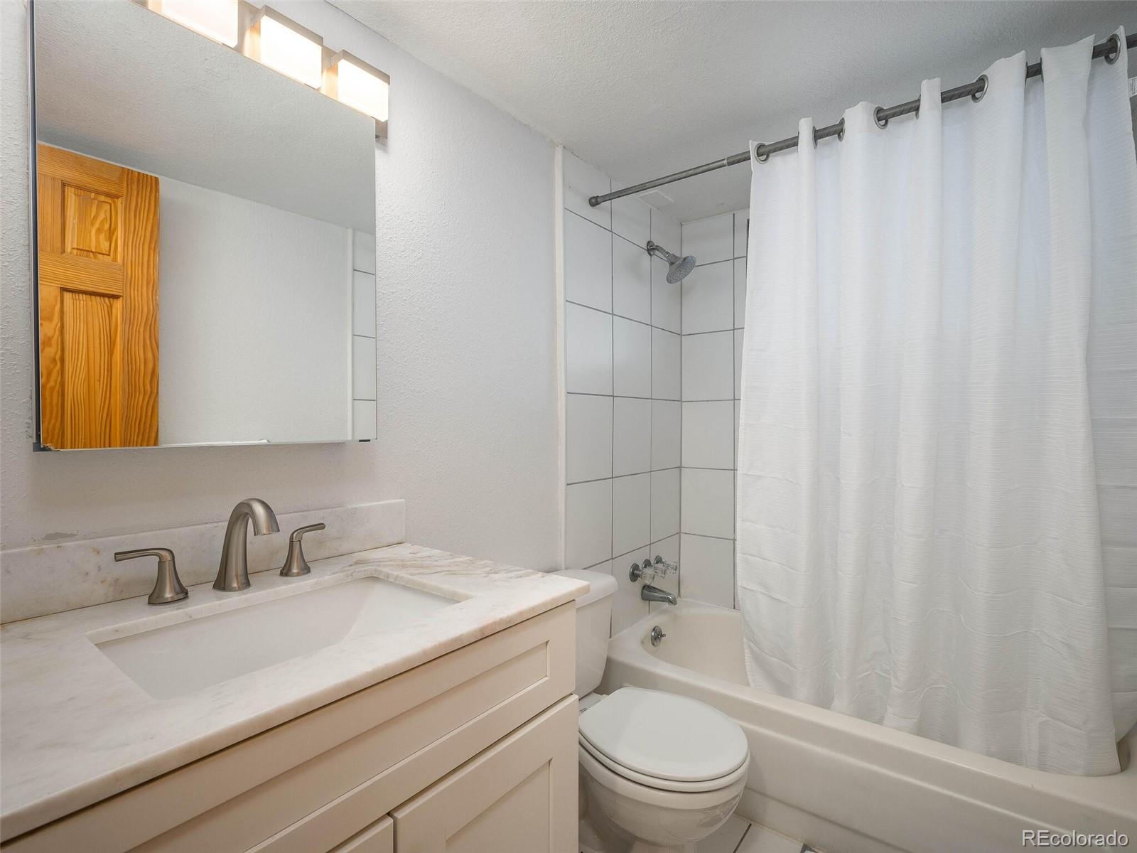 155 S Pennsylvania Street Unit: 101