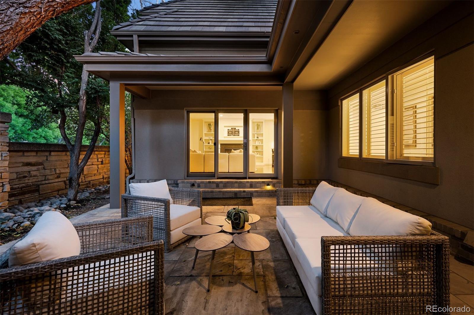 400 S Steele Street Unit: 61