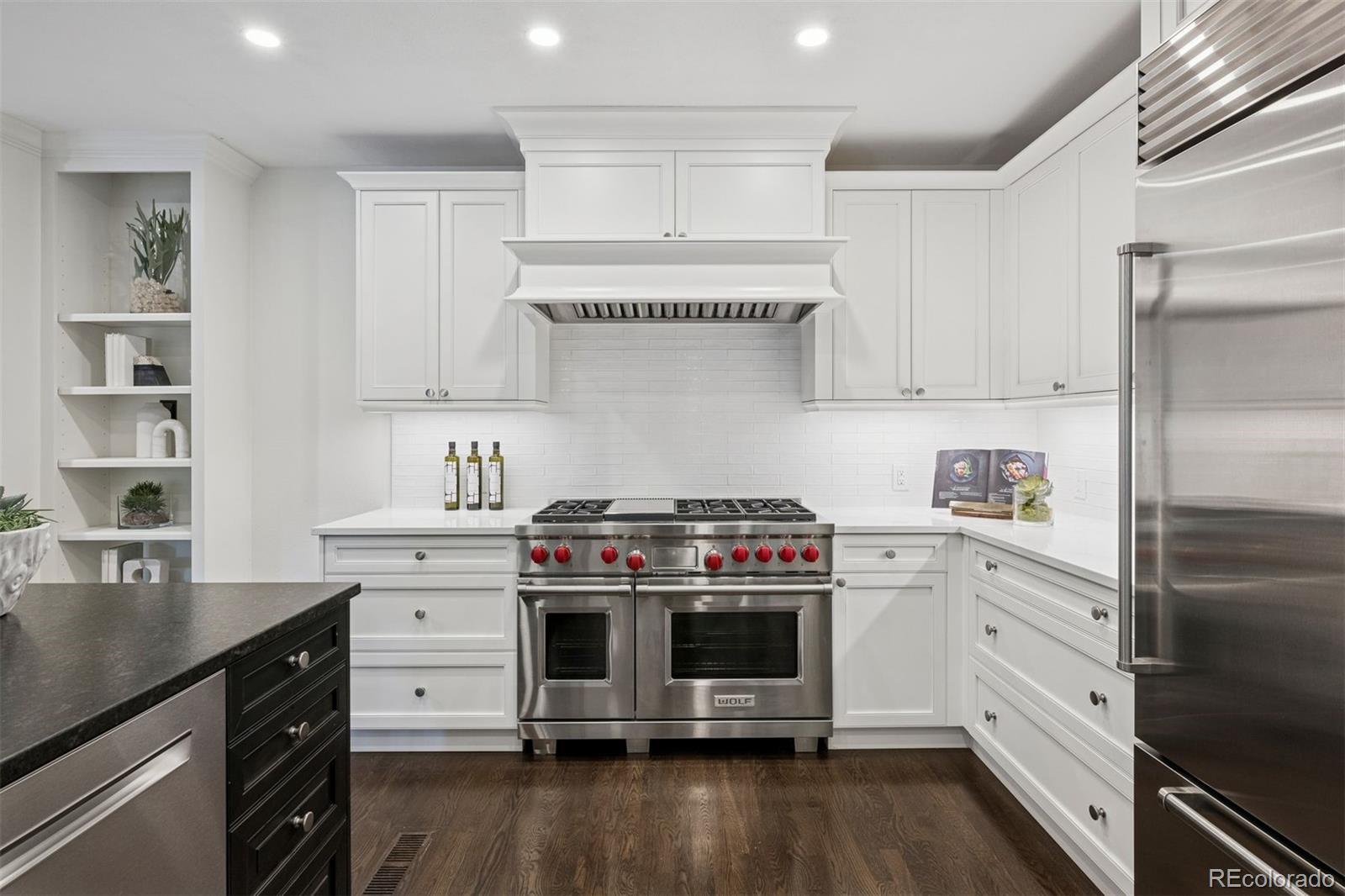 400 S Steele Street Unit: 61