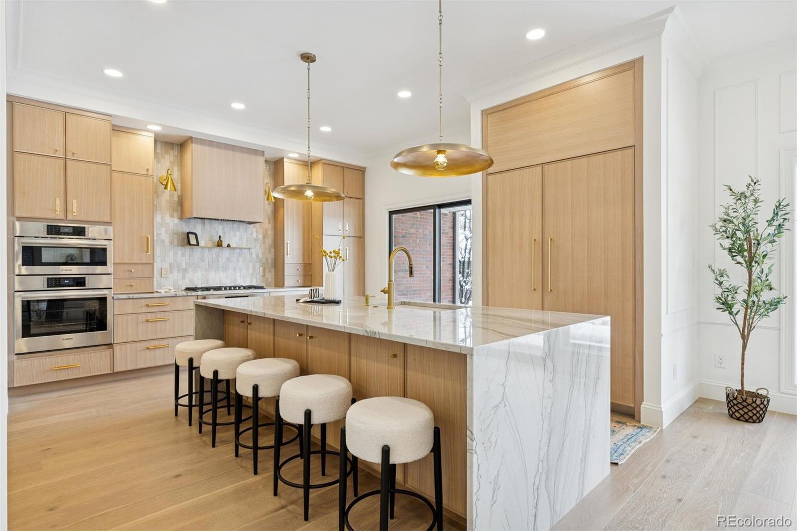 2552 E Alameda Avenue Unit: 47