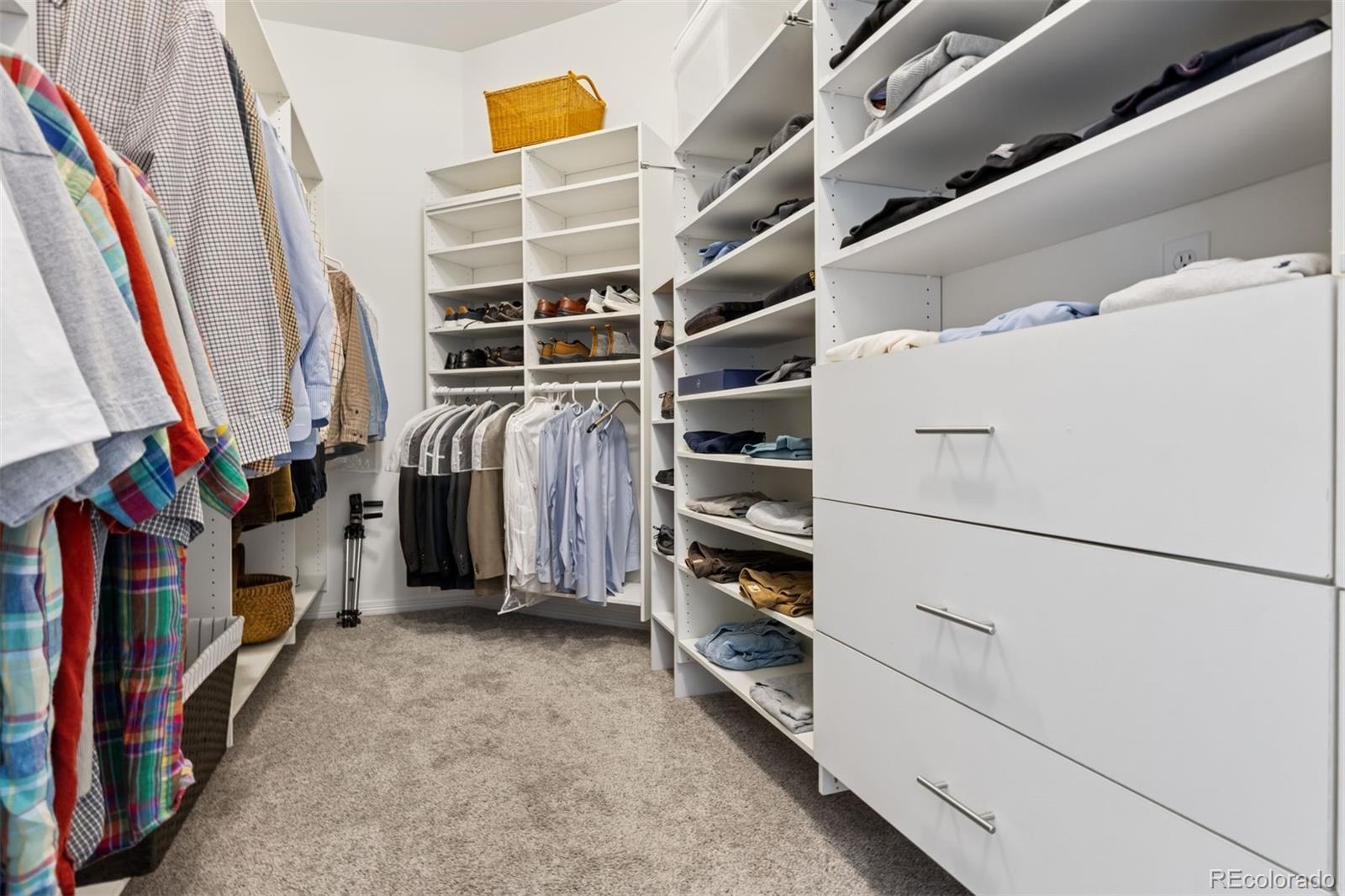 301 Garfield Street Unit: 1E