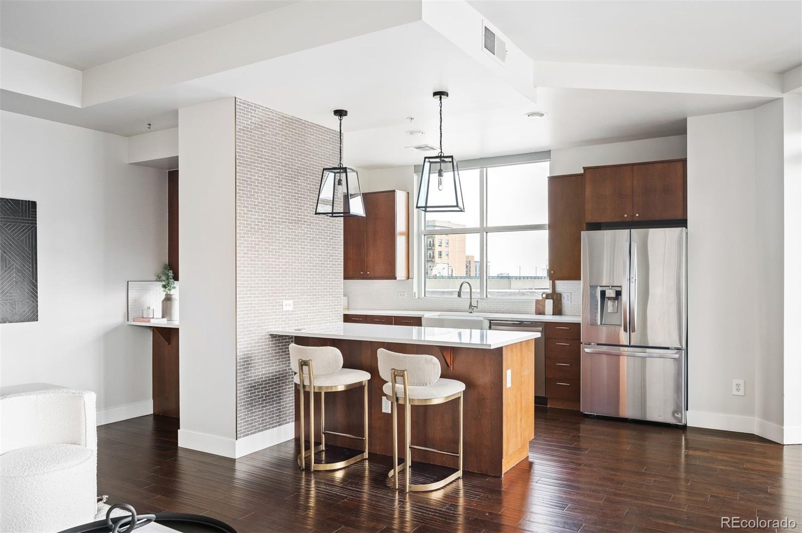 2001 Lincoln Street Unit: 722