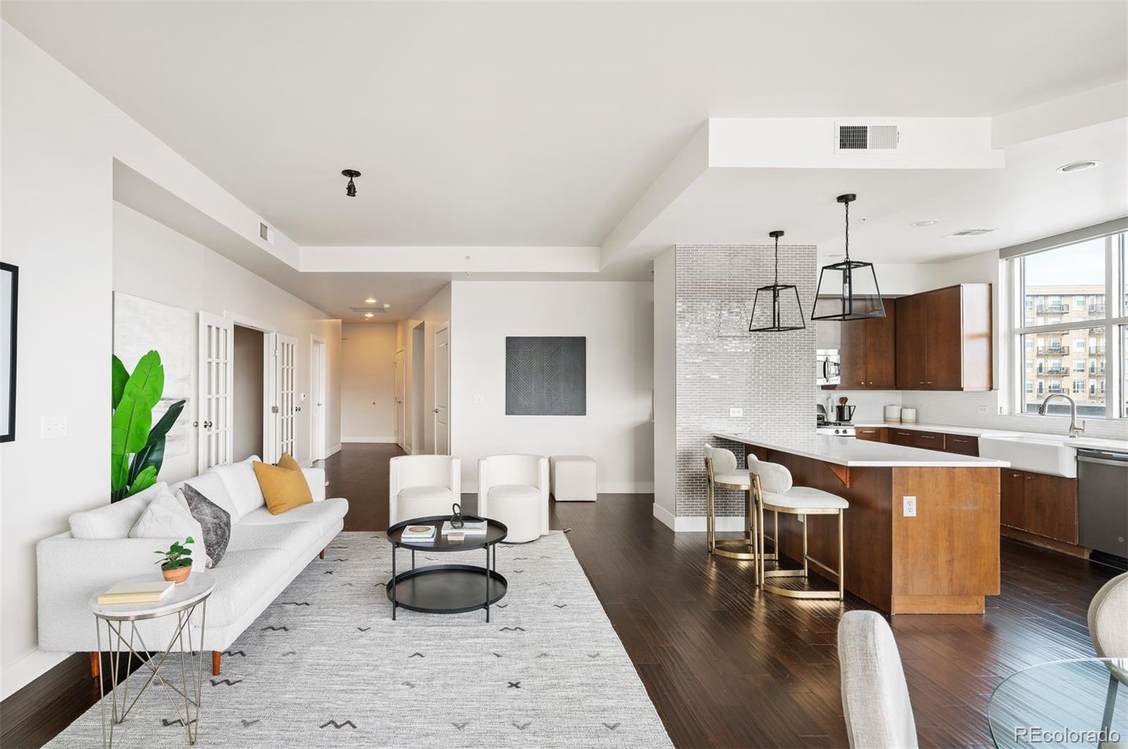 2001 Lincoln Street Unit: 722