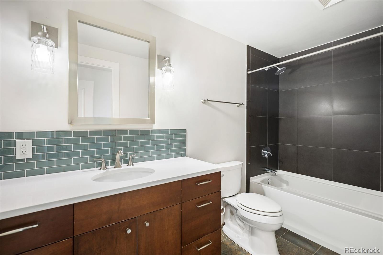 2001 Lincoln Street Unit: 722