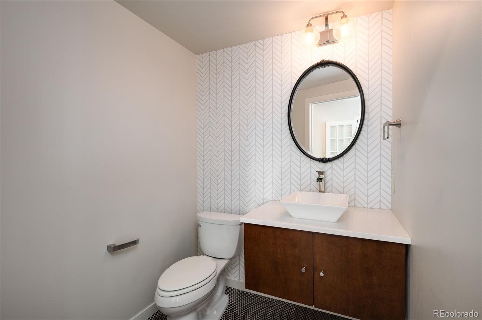 2001 Lincoln Street Unit: 722