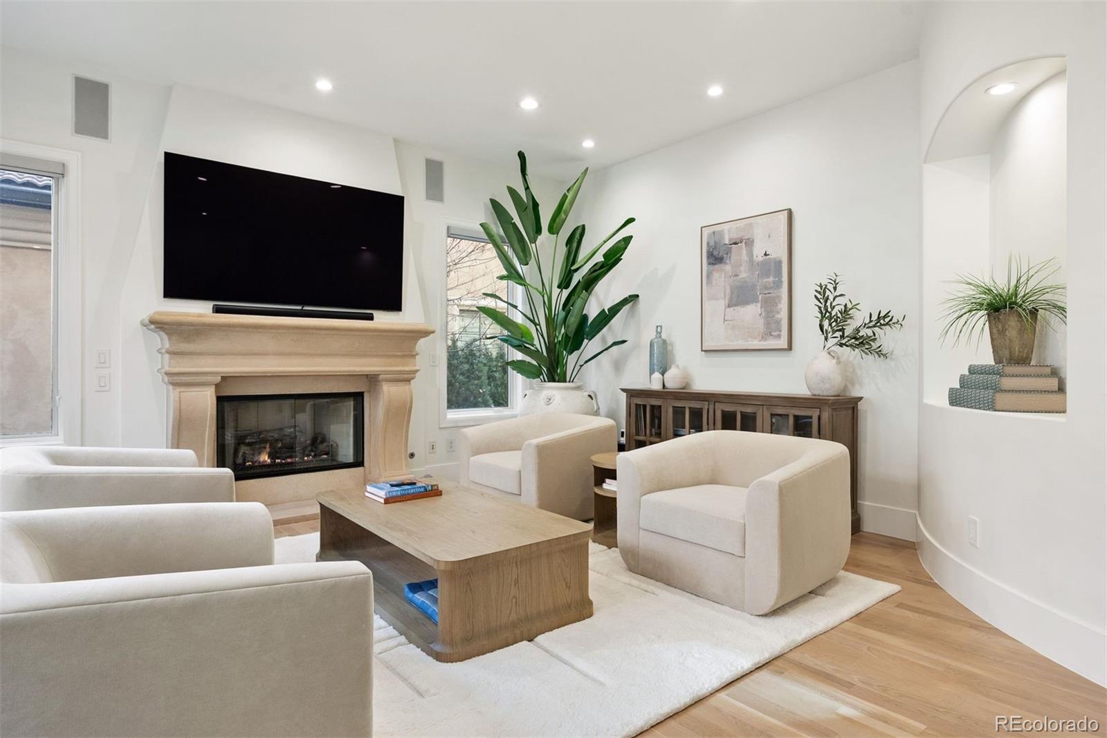 100 S University Boulevard Unit: 5