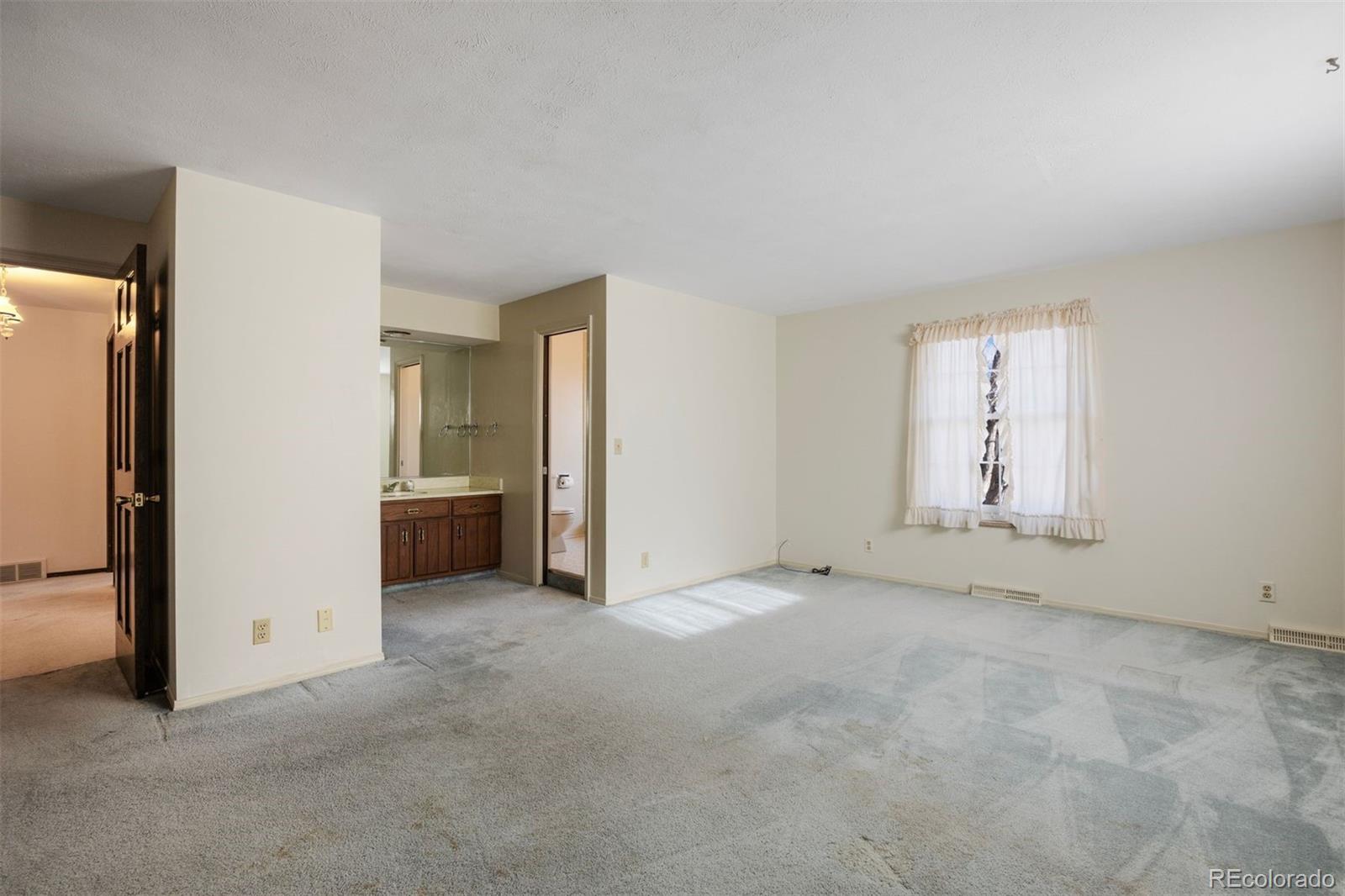 3851 S Quebec Street