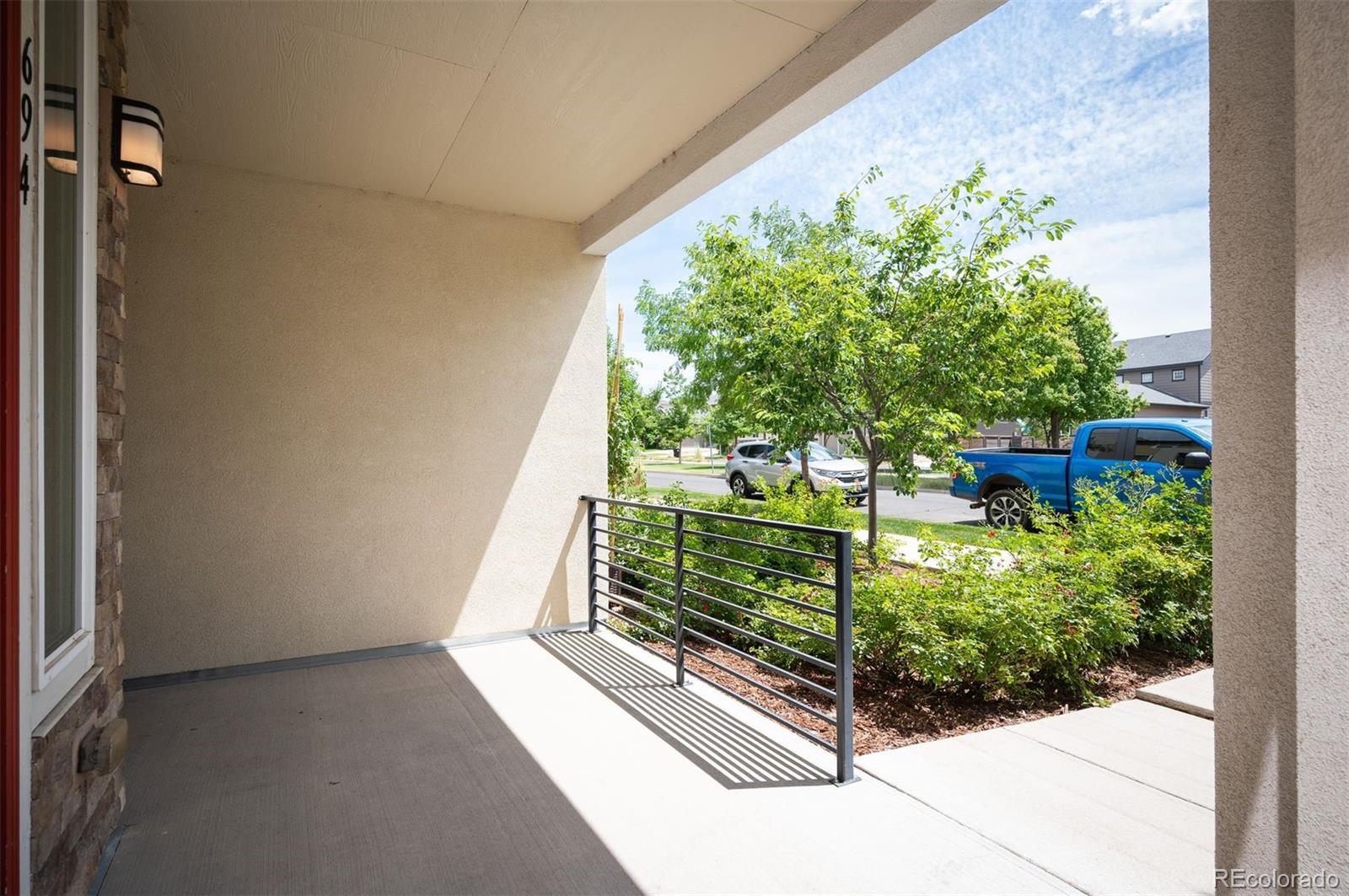 694 E Hinsdale Avenue