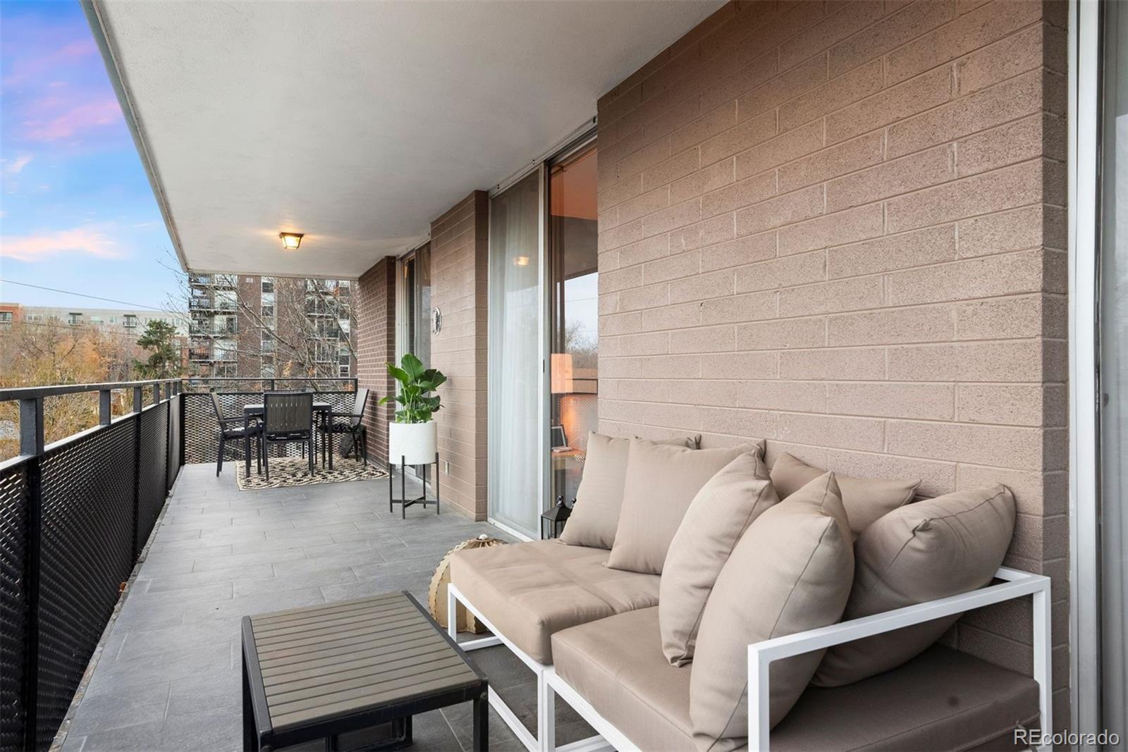1200 Vine Street Unit: 5G