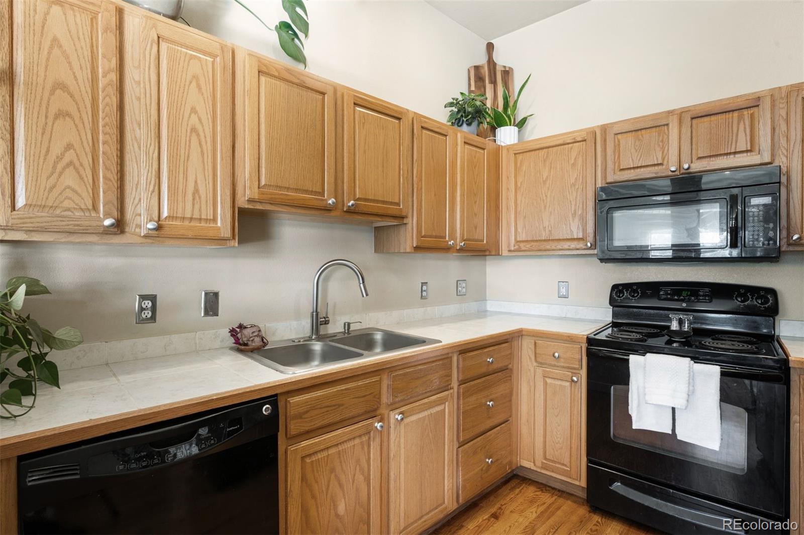 70 W 6th Avenue Unit: 100