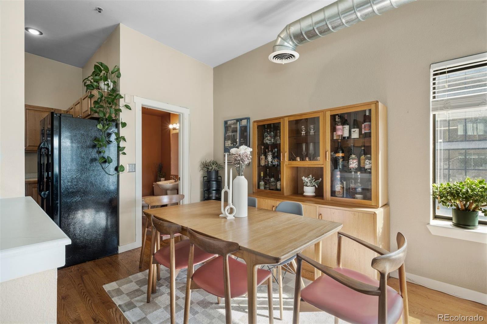 70 W 6th Avenue Unit: 100