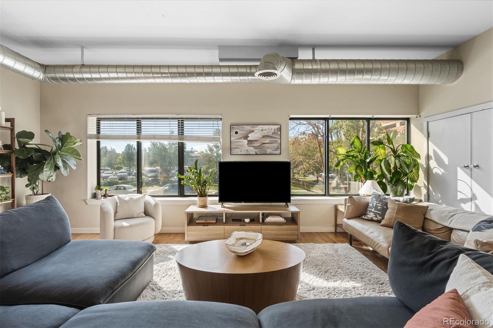 70 W 6th Avenue Unit: 100