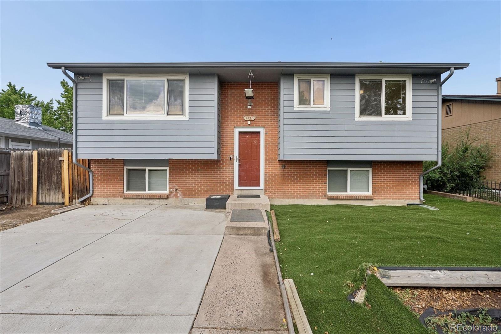 1431 S King Court