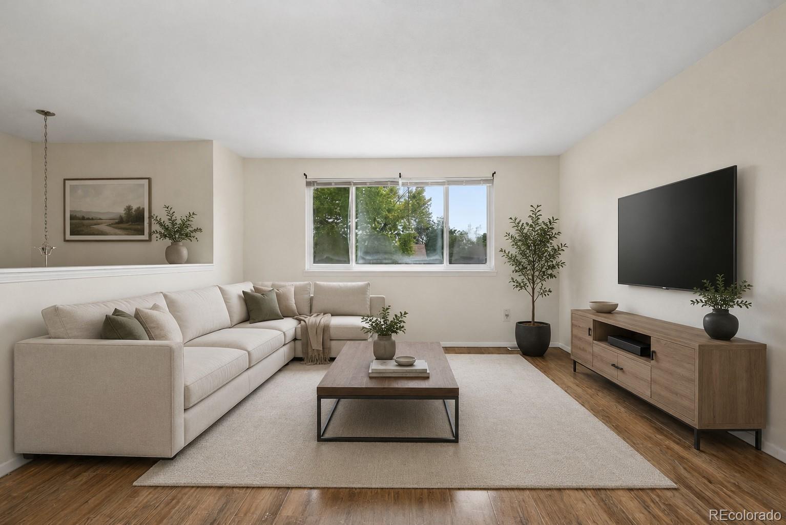 1431 S King Court