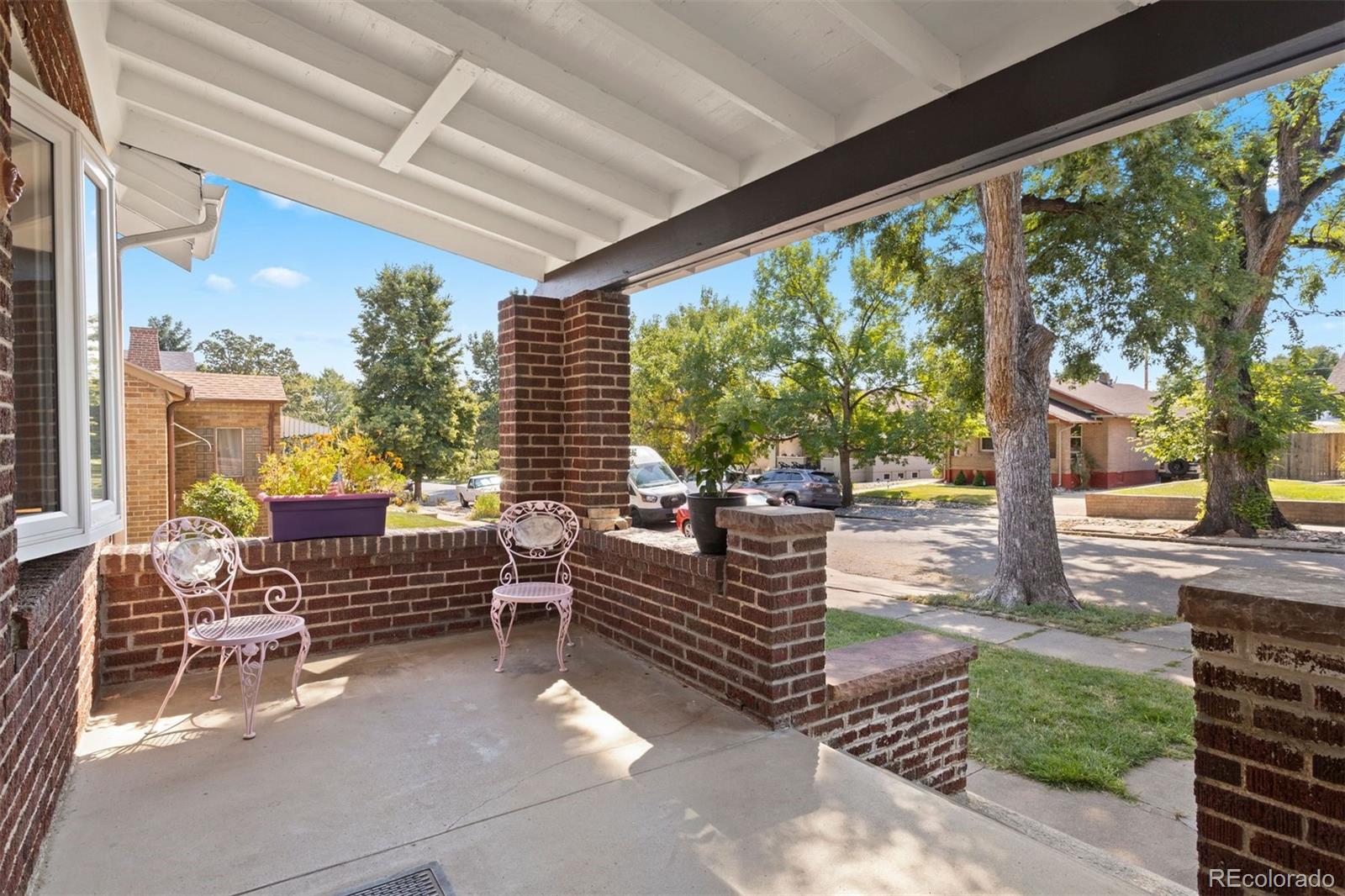 3163 W 40th Avenue
