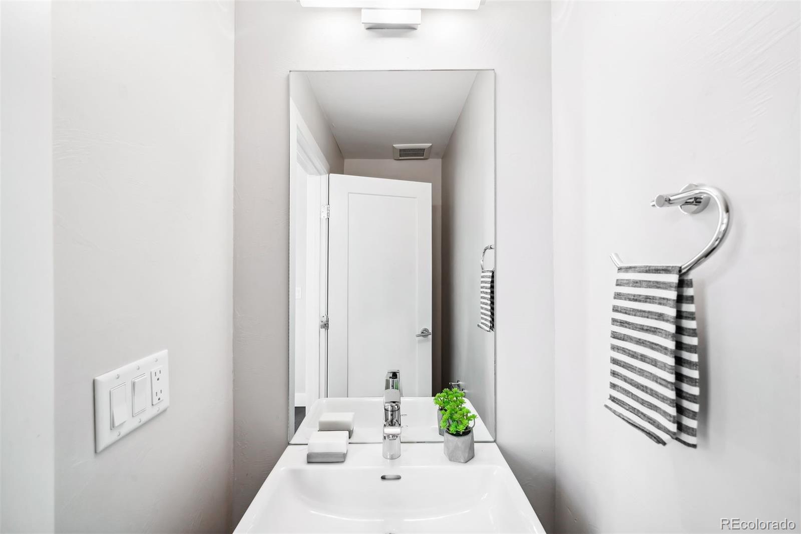 1819 Boulder Street Unit: 108