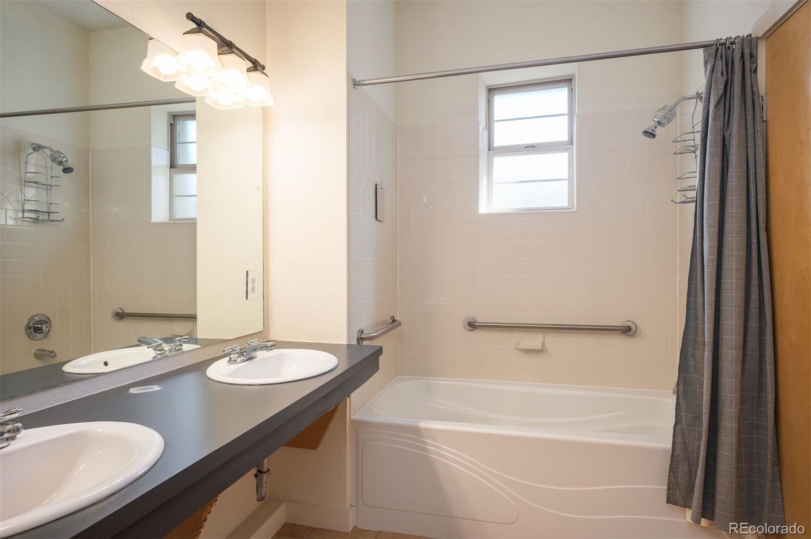 7700 E 29th Avenue Unit: 306