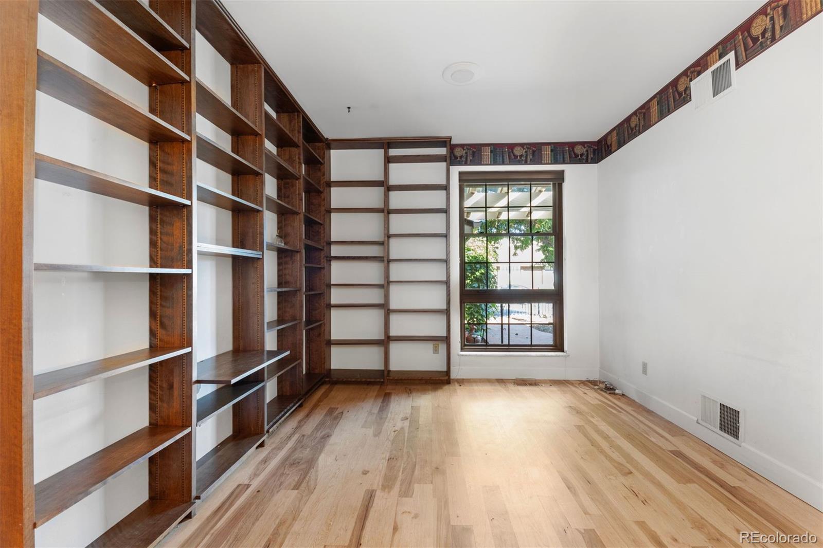 2800 S University Boulevard Unit: 90