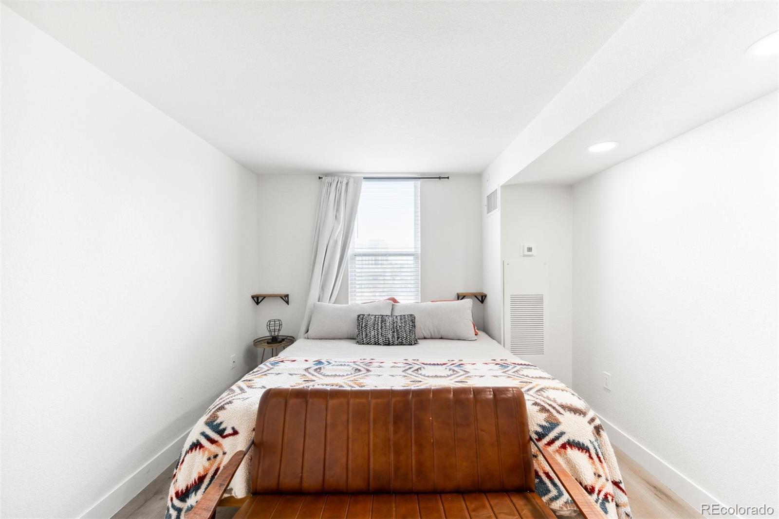 601 W 11th Avenue Unit: 807