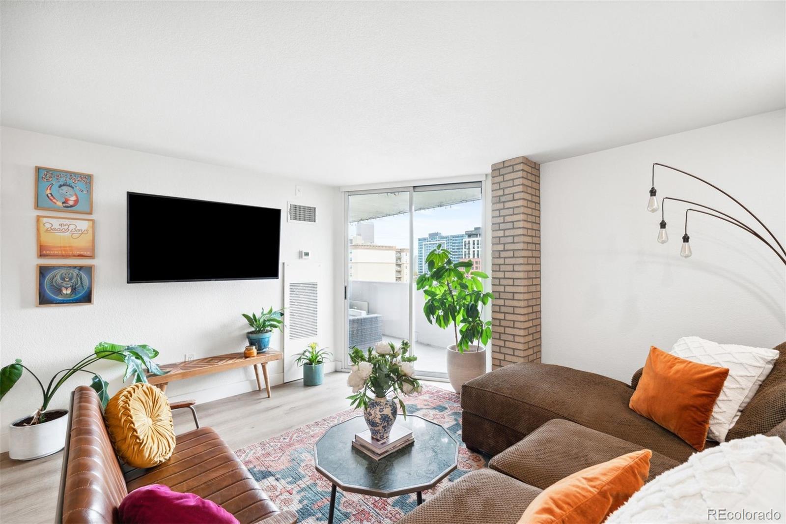 601 W 11th Avenue Unit: 807