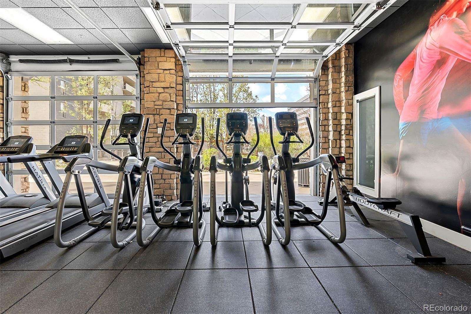 601 W 11th Avenue Unit: 807