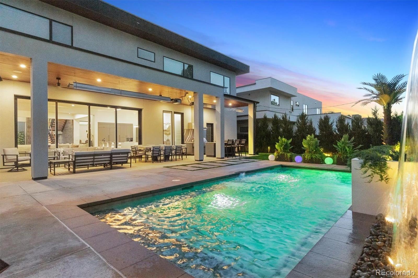 164 S Fairfax Street