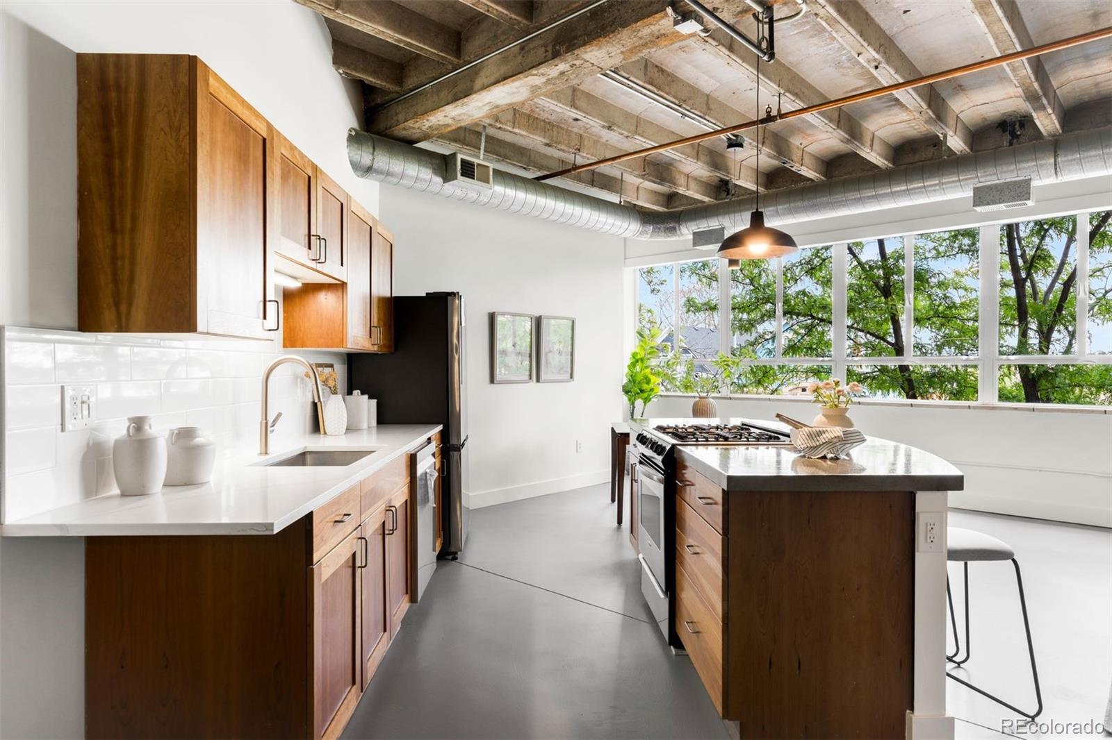1777 E 39th Avenue Unit: 210