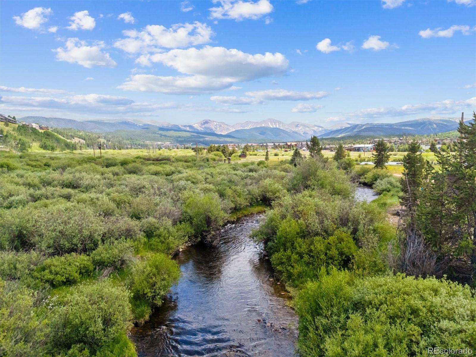 261 W Meadow Mile Unit: 1
