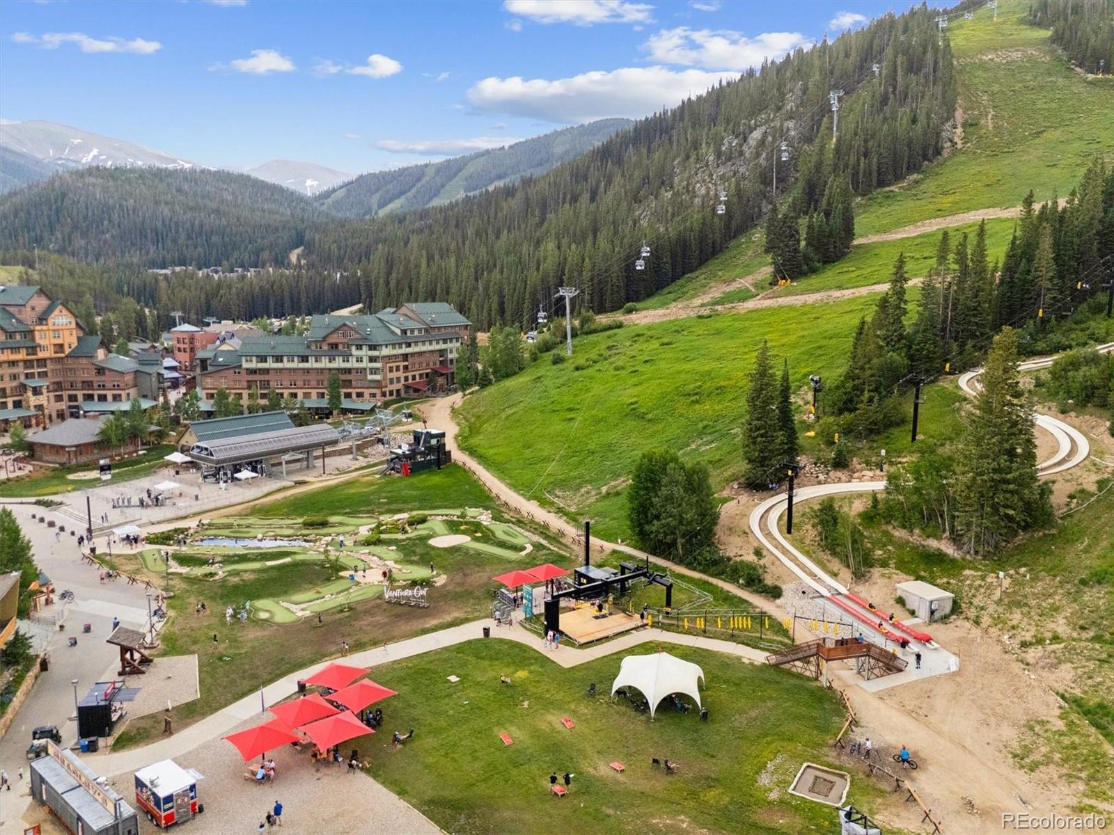 261 W Meadow Mile Unit: 1