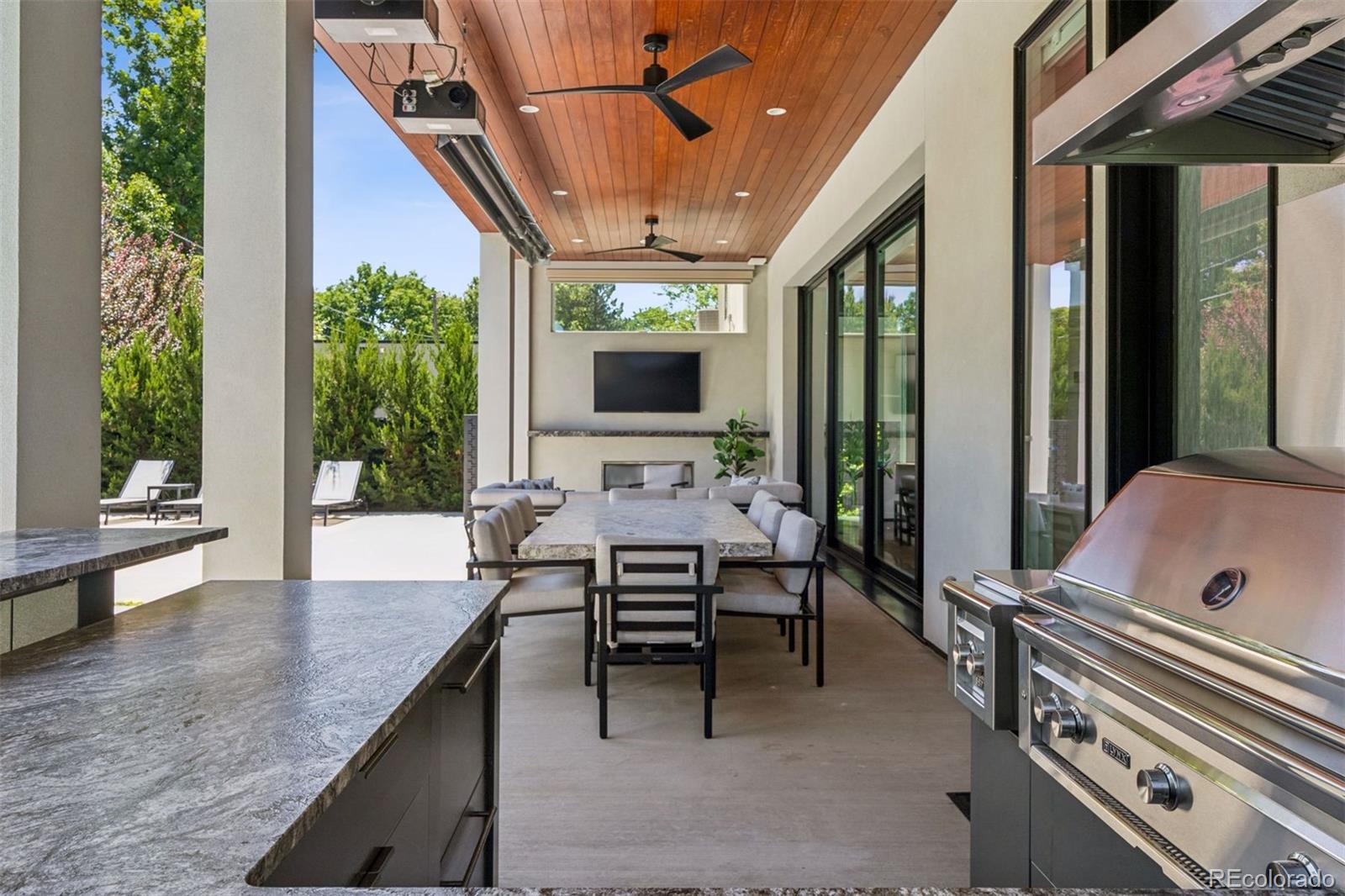 164 S Fairfax Street