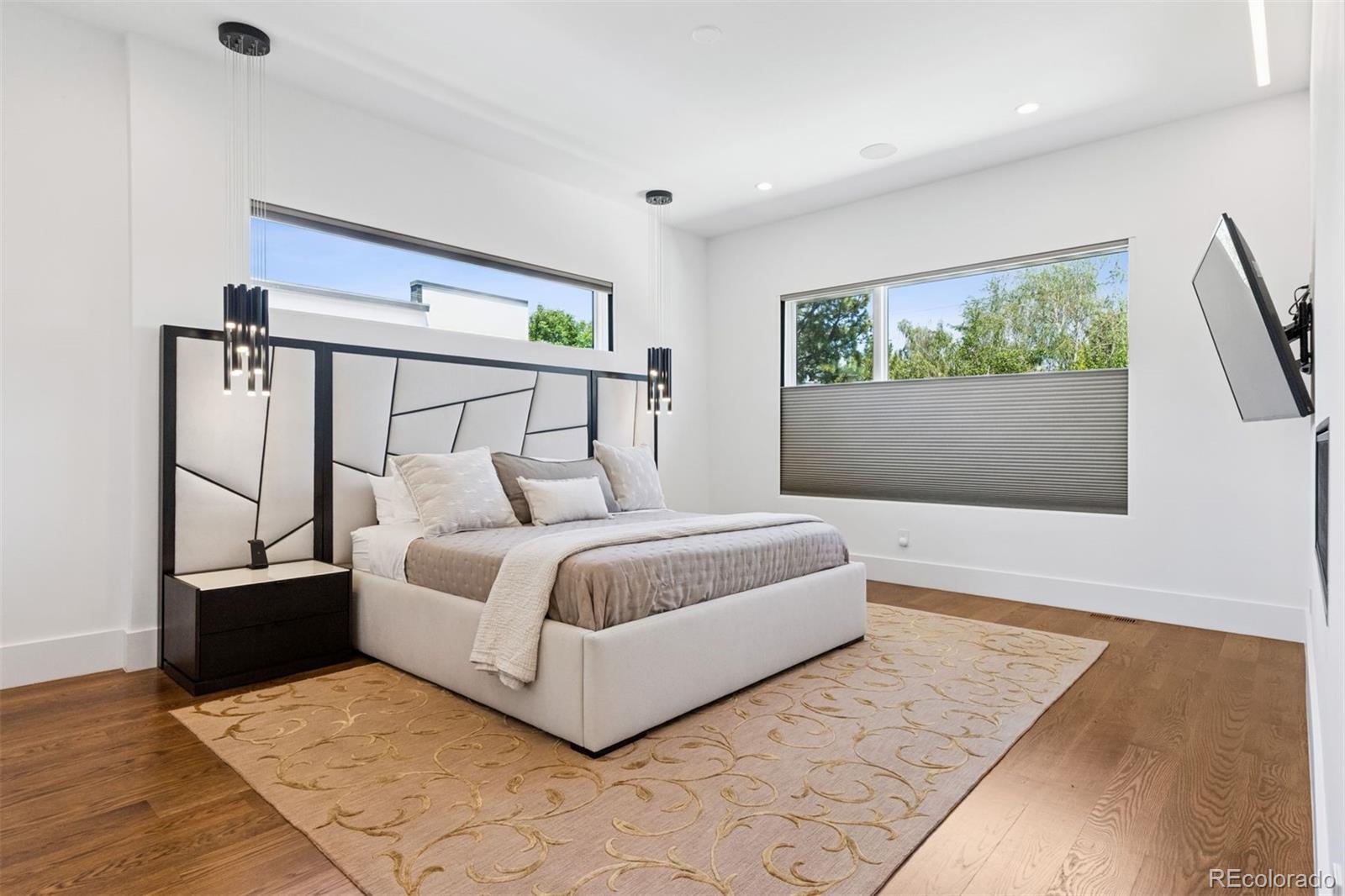 164 S Fairfax Street