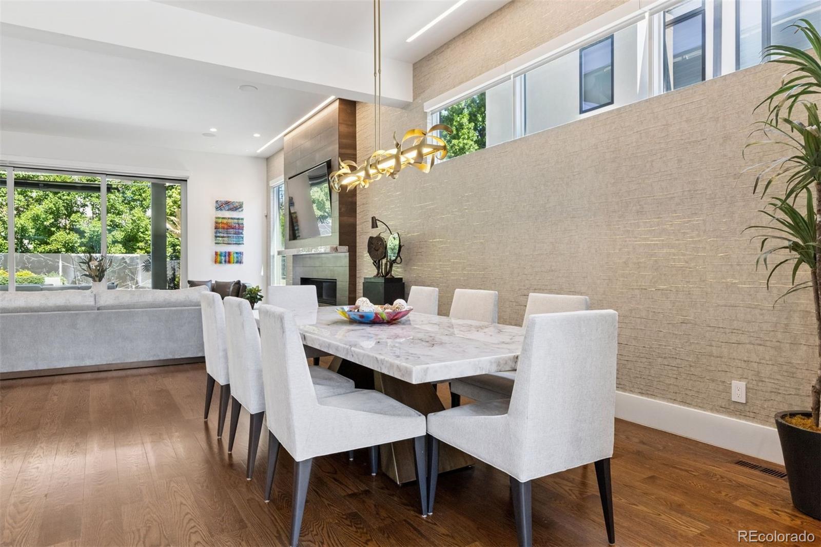 164 S Fairfax Street