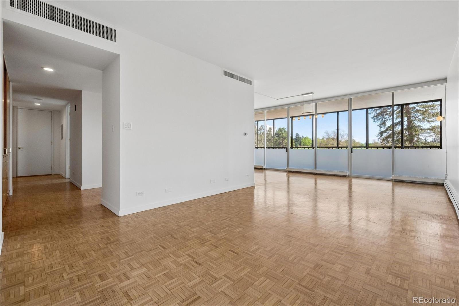 1201 N Williams Street Unit: 3C