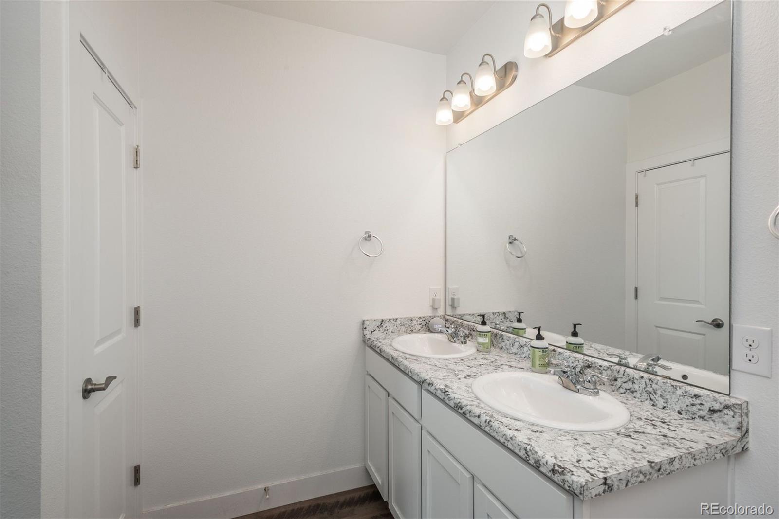 14351 E Tennessee Avenue Unit: 208
