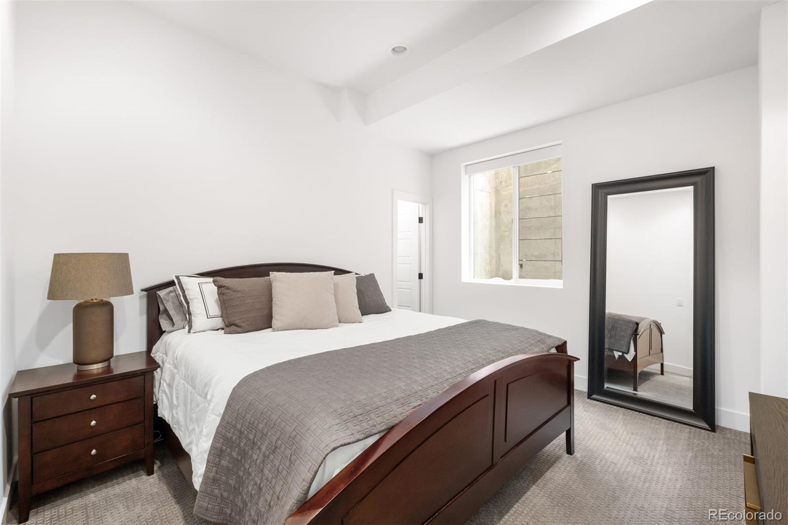 553 Monroe Street