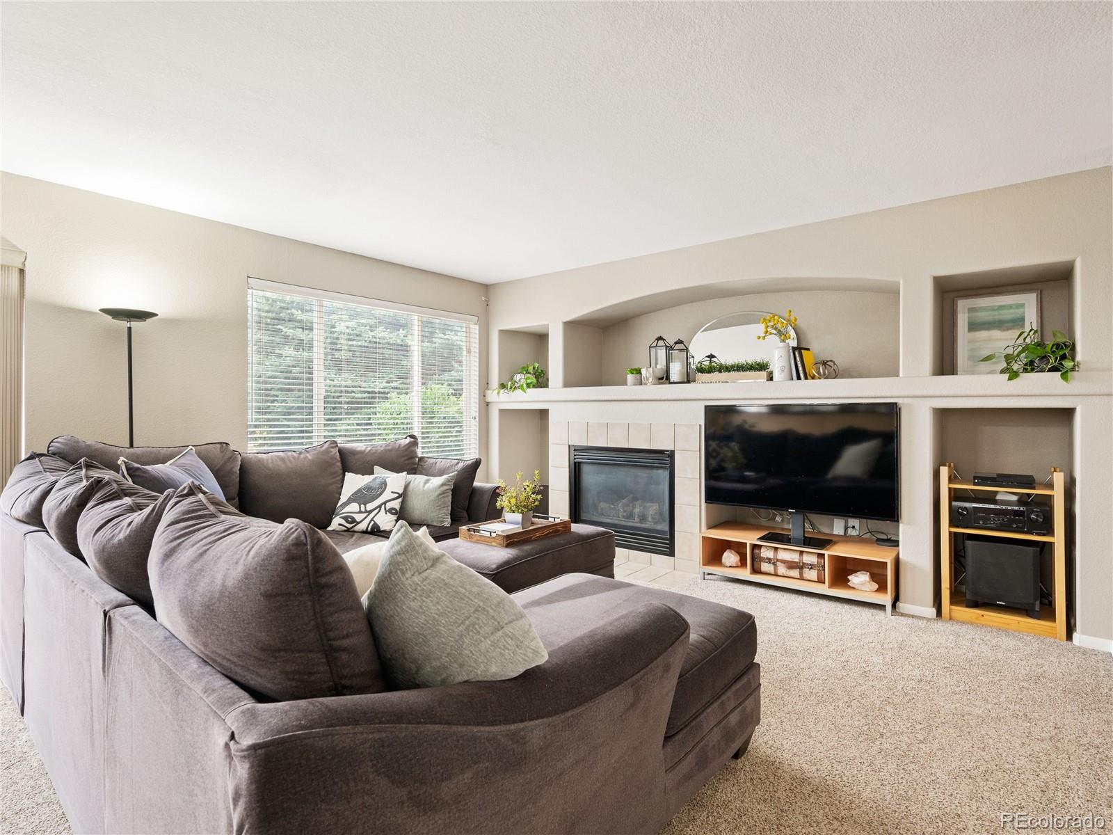 5360 Rhyolite Way